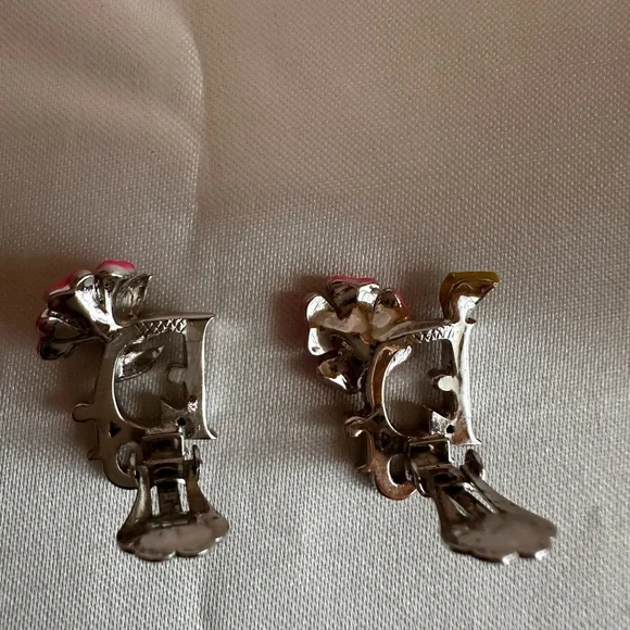 Christian Dior Pink Enamel Floral Logo Clip-On Earrings EUC - Picture 9 of 10